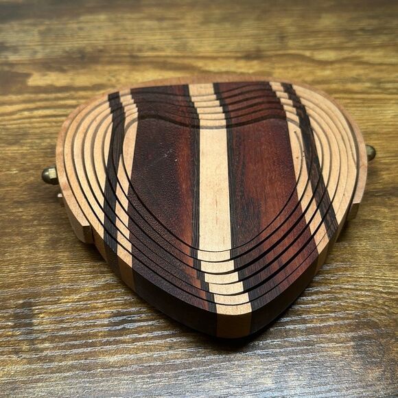 Handcrafted 5” Wooden Collapsible Heart Basket with Handle Trinket Dish - Picture 6 of 7